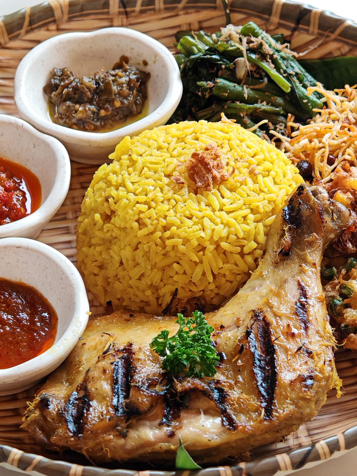 visual pate Grillhouse gaya street Ayam Nusantara